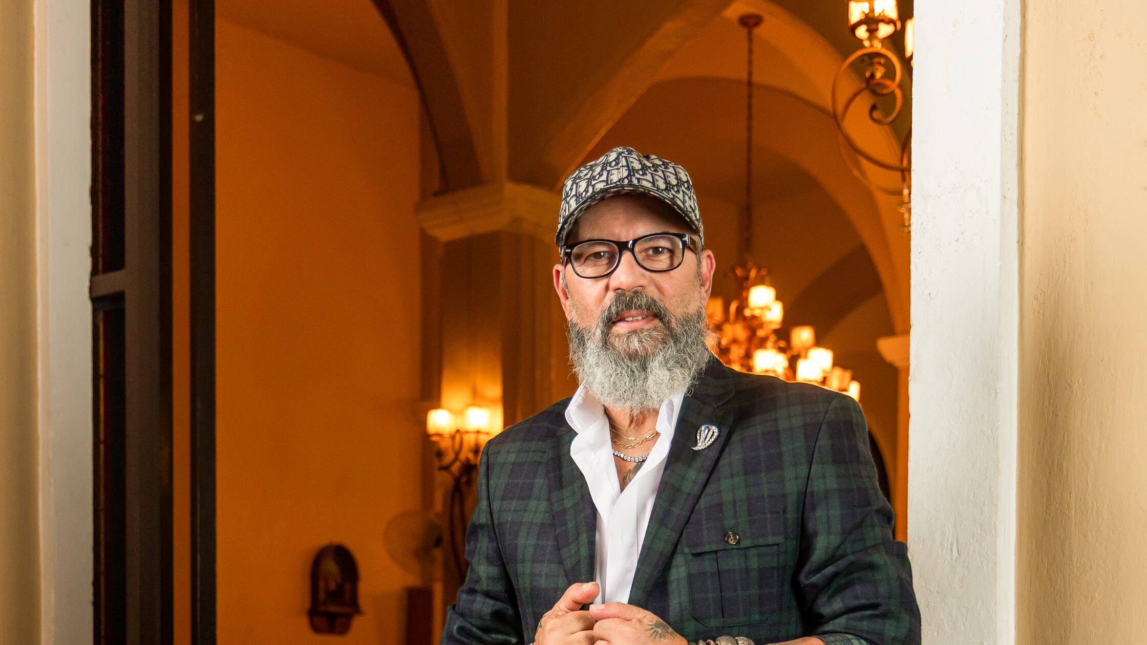 Diseñador Orlando López.