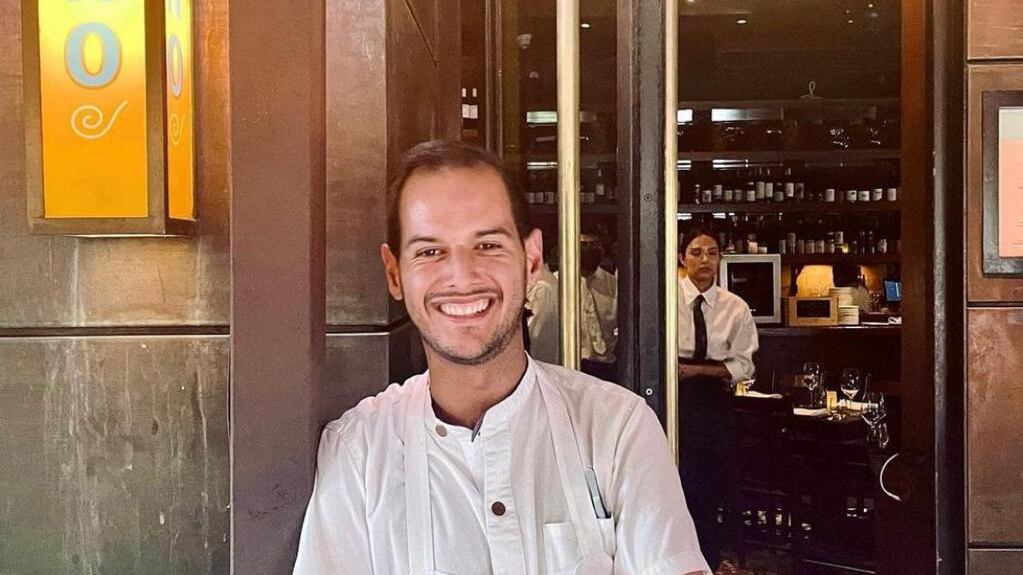 El chef ejecutivo de Casa Mono, el puertorriqueño Jonathan Meléndez