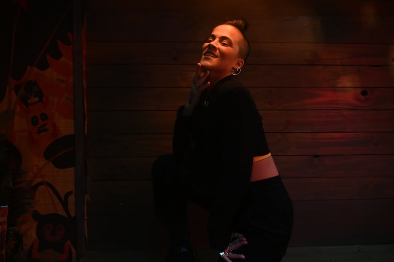 La Bartender Nicole Fas