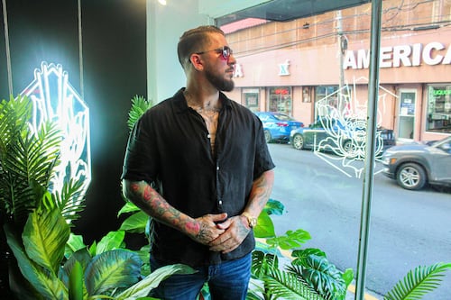 Juan Salgado revoluciona el tatuaje en la isla con sedación consciente