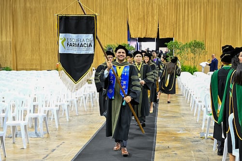 Escuela de Farmacia del RCM logra 100% de aprobación en el NAPLEX