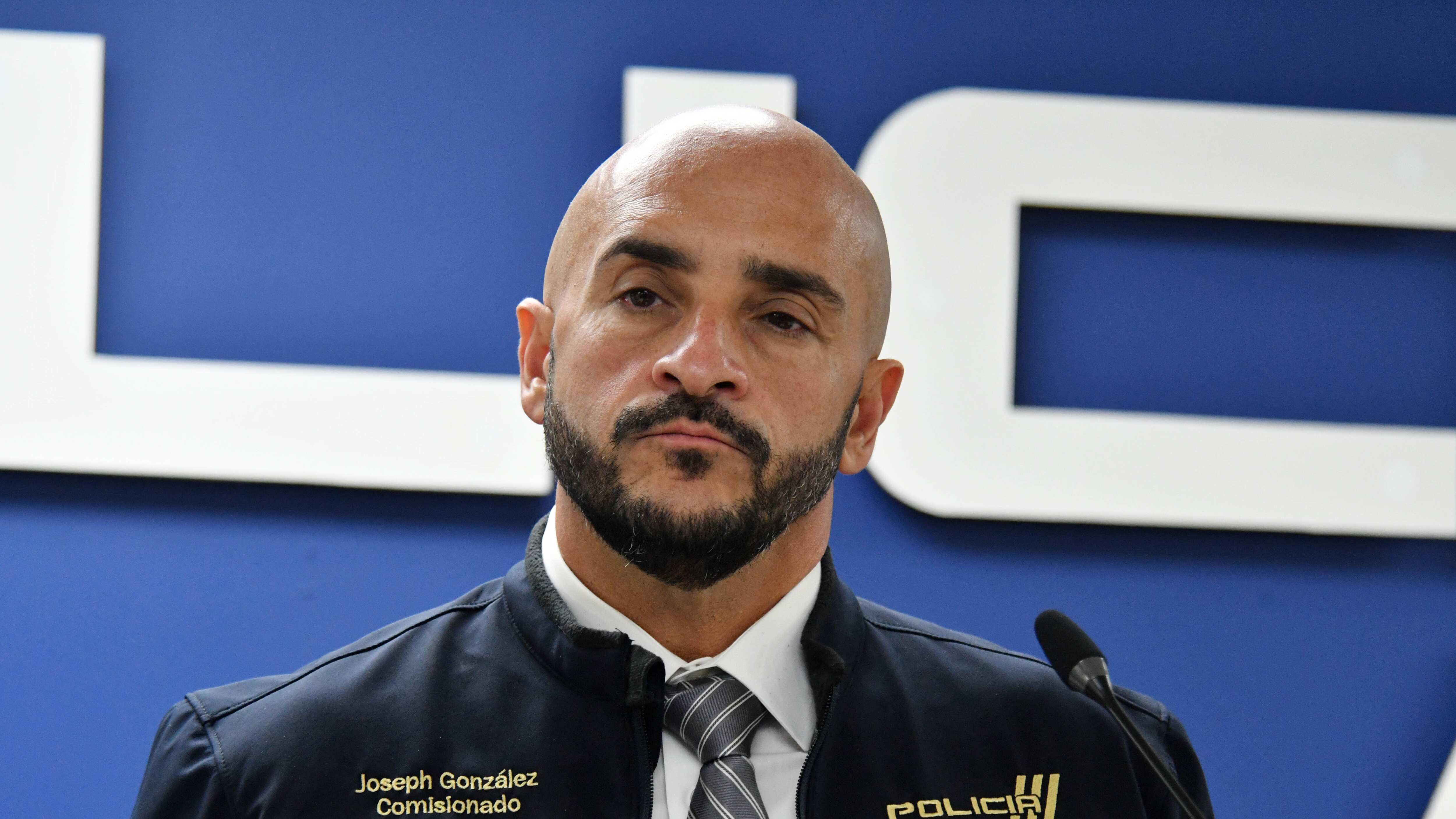 El Comisionado de la Policía, Joseph Gonzalez, ofrece información de estadísticas de la semana pasada.