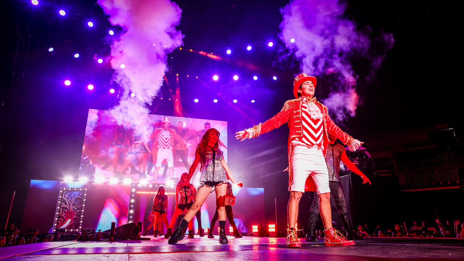 Daniel Travieso se presentó en el Coliseo de Puerto Rico con un espectáculo circense.