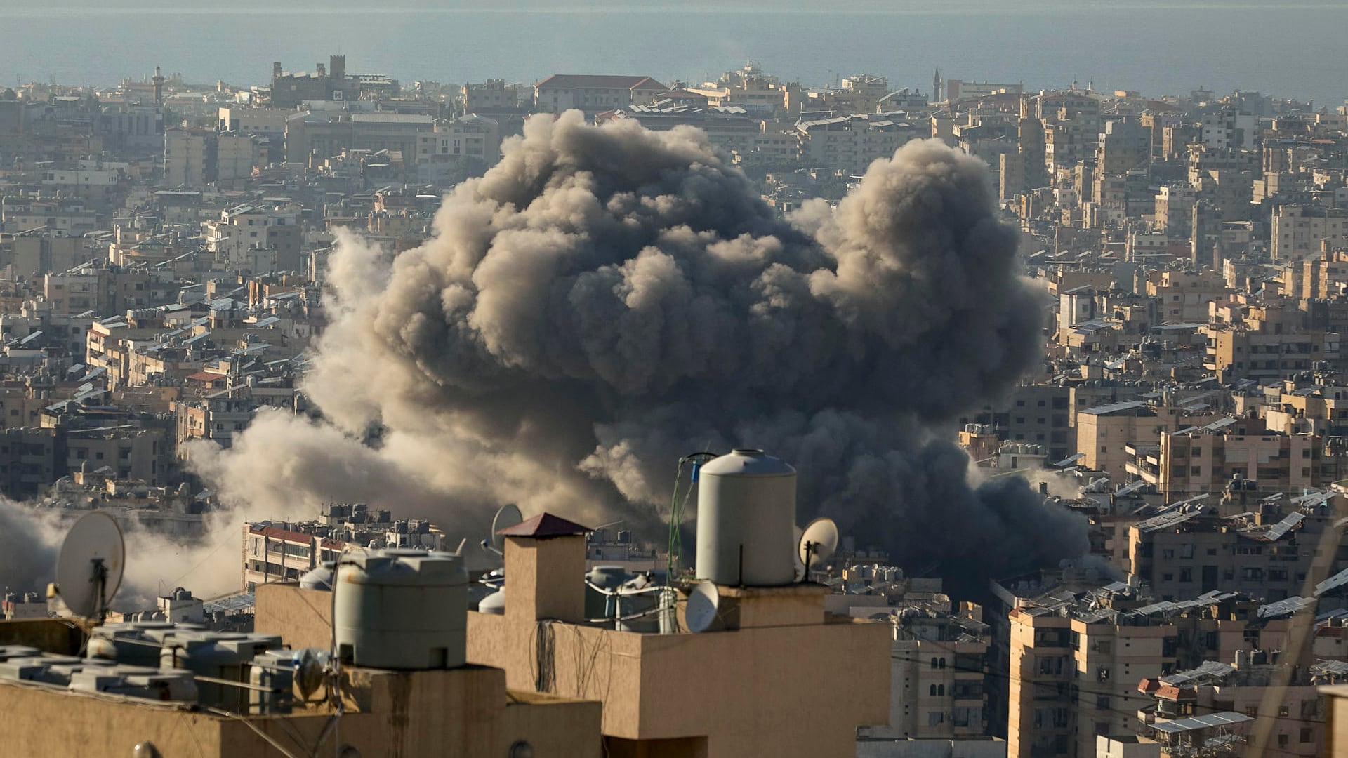 Al menos seis muertos y 25 heridos en bombardeos israelíes contra el este del Líbano