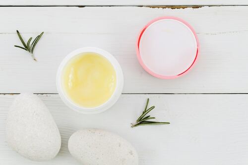 5 formas de humectar tus labios en los días más fríos