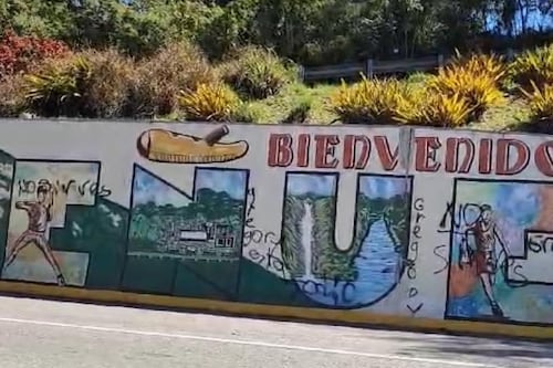 Vandalizan mural histórico en Peñuelas con expresiones homofóbicas