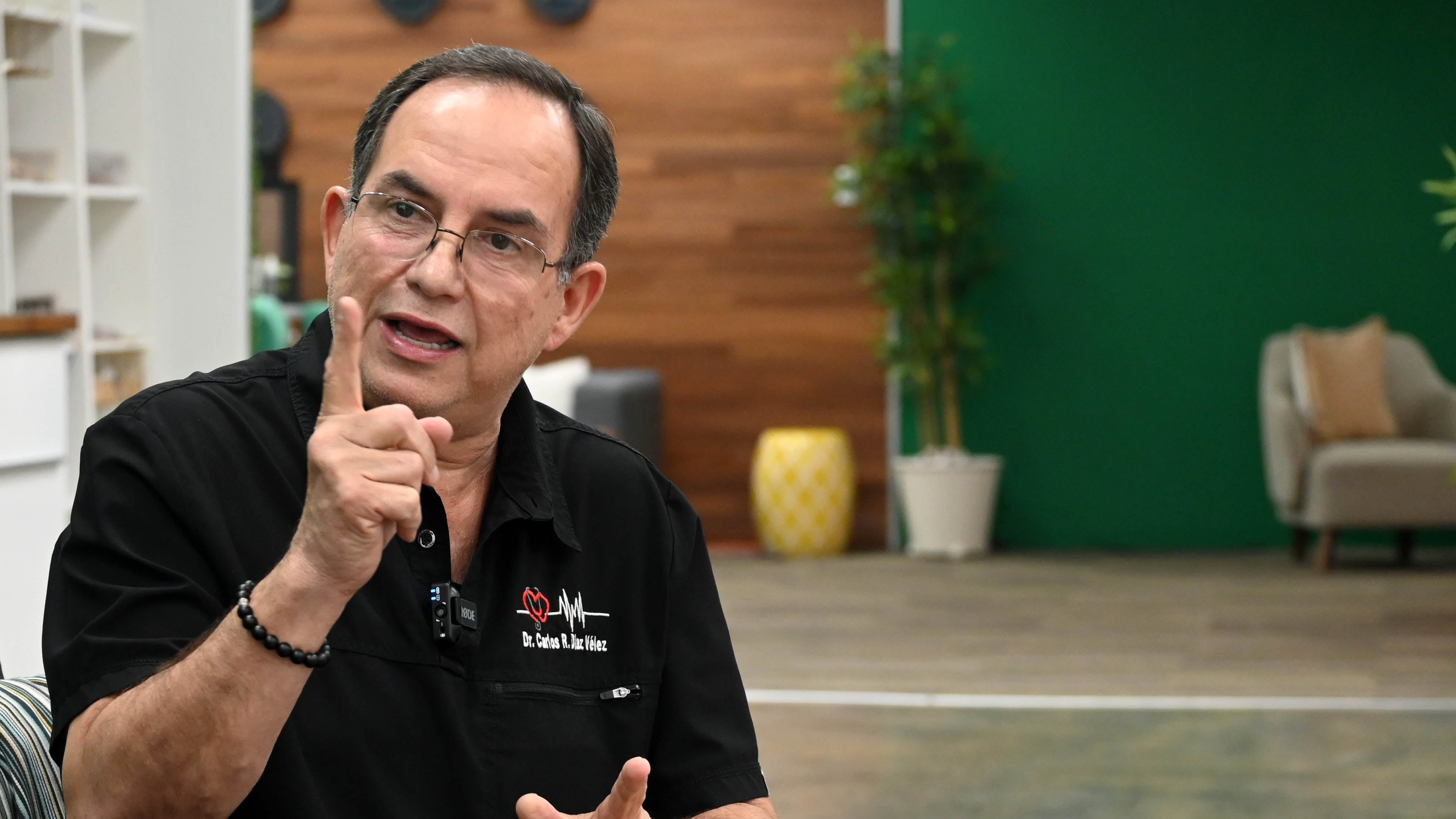 El Dr. Carlos Di3az Vélez, Presidente del Colegio de Médicos Cirujanos de Puerto Rico