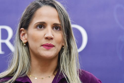 Directora de PRFAA dice gobierno federal podría reabrir en o antes del miércoles