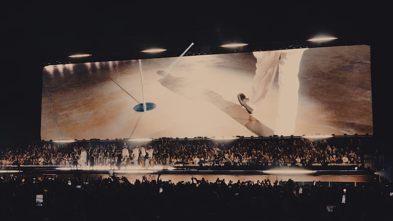 Bad Bunny primera noche de concierto en Medellín 2026.