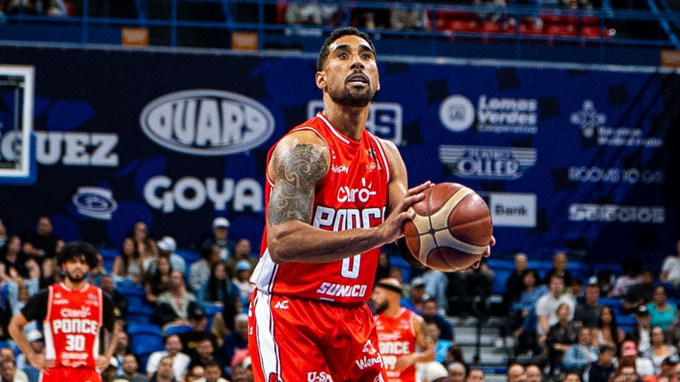 Jezreel De Jesús alcanzó la histórica cifra de 5,000 puntos en su carrera en el juego contra los Vaqueros.