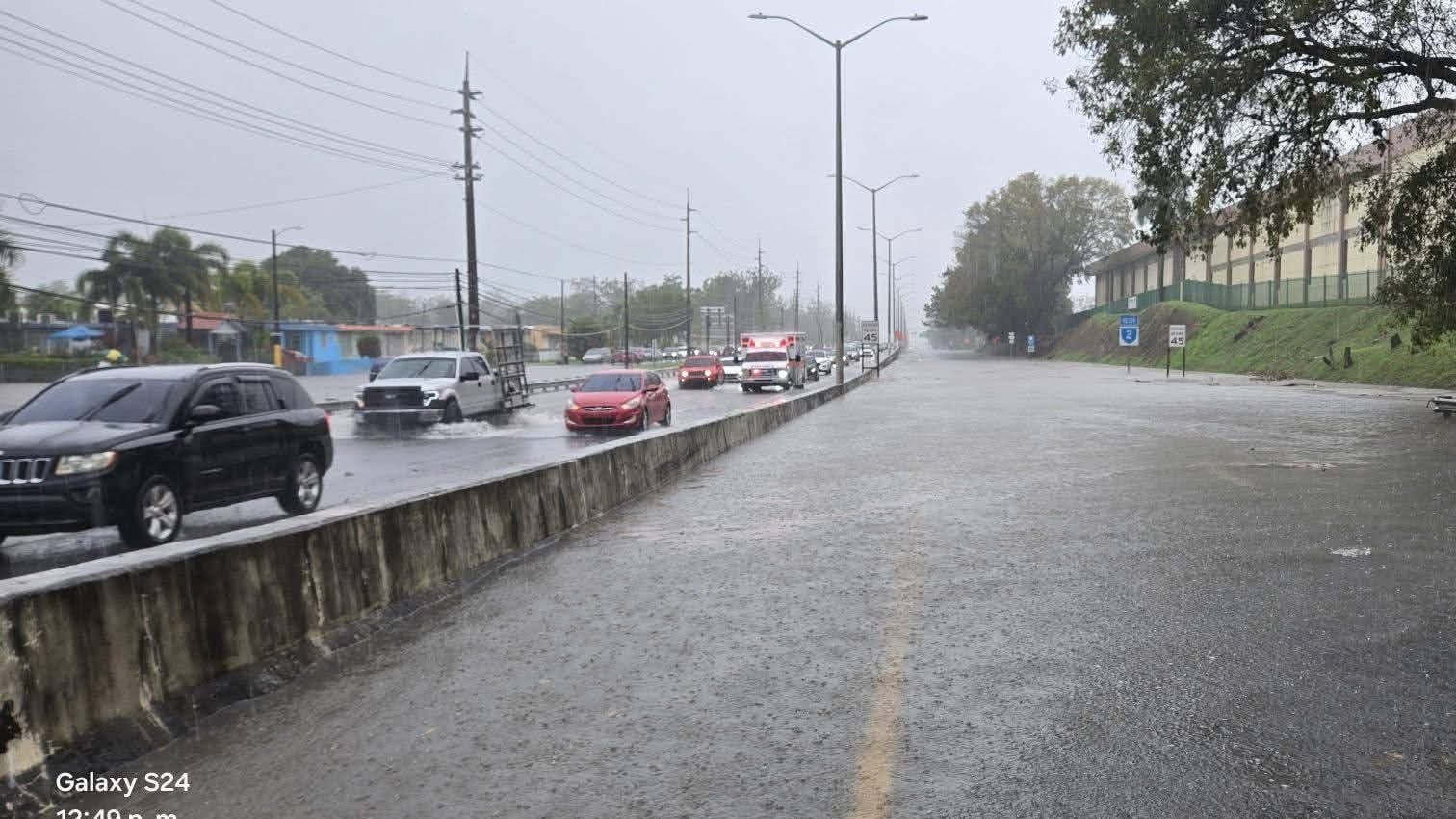 Inundaciones en la PR-2.
