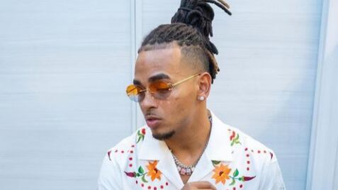 Ozuna nombra a Piqué en su más reciente sencillo en un guiño a su amiga Shakira