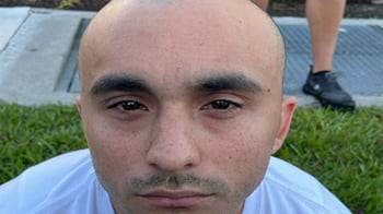 Agentes de la Policía de Puerto Rico, adscritos a la División de Arrestos Especiales y Extradiciones del Negociado de Inteligencia, en coordinación con la agencia federal DEA, lograron el arresto Néstor Natanael González Muñiz, c/p “Silencio”, uno de Los 12 Más Buscados de Puerto Rico por delitos de asesinato, secuestro y Ley de Armas.