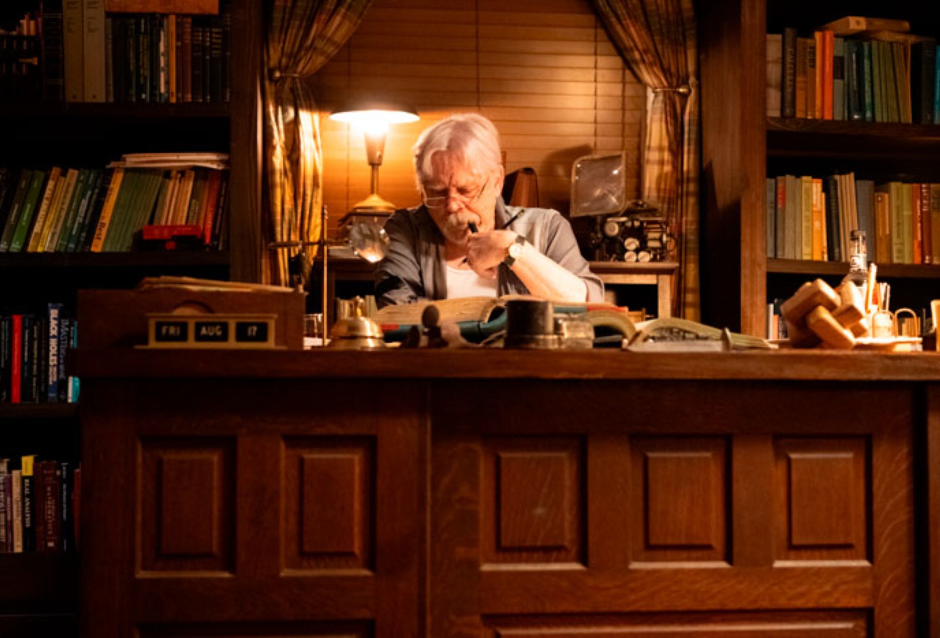 En tiempos de prisa y caos, el cine nos detiene y nos hace mirar la vida con otros ojos.