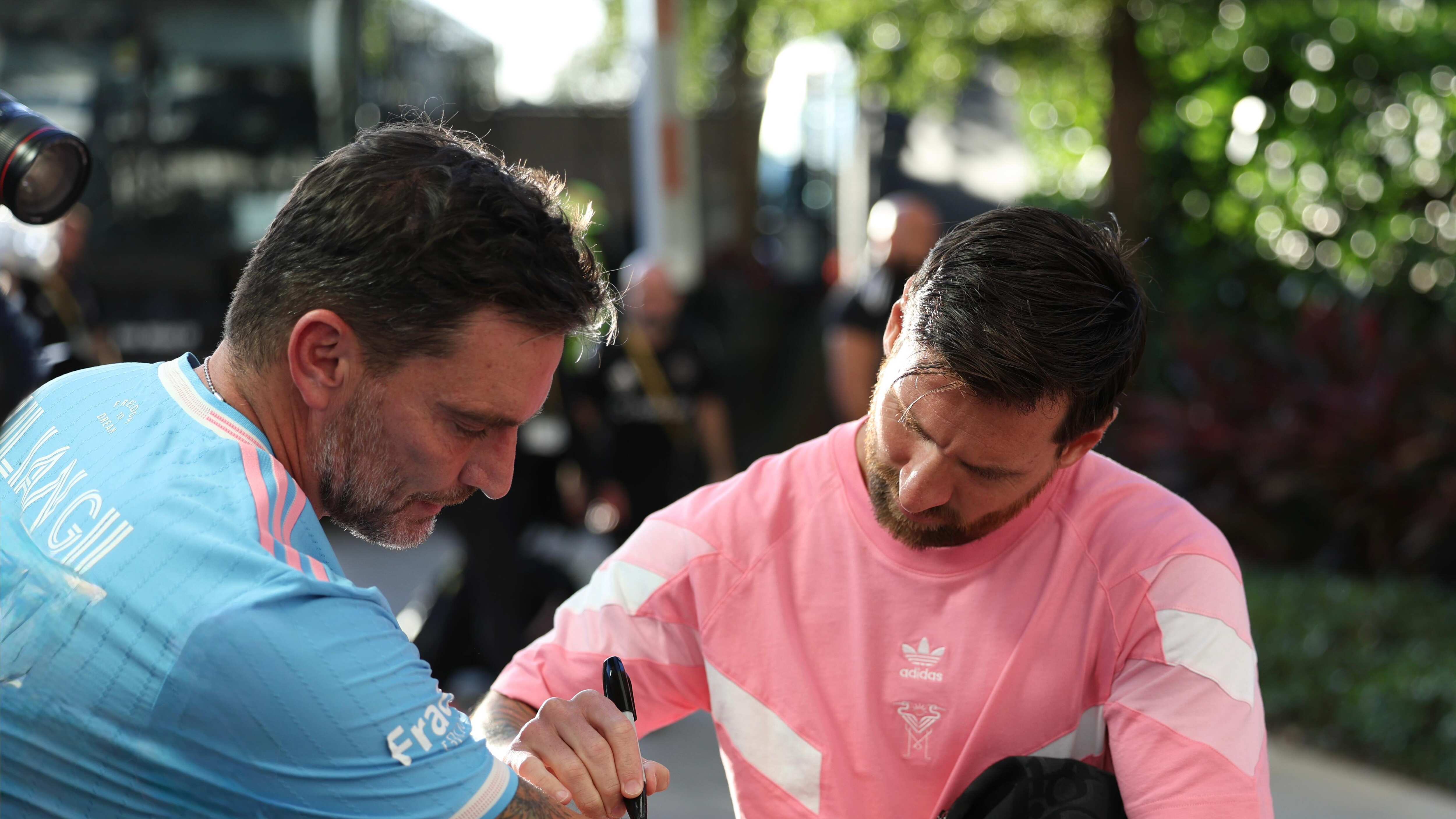 Julián Gil y el futbolista Lionel Messi se conocieron en Miami.