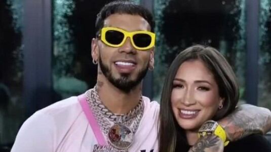 Anuel AA y su novia Laury Saavedra