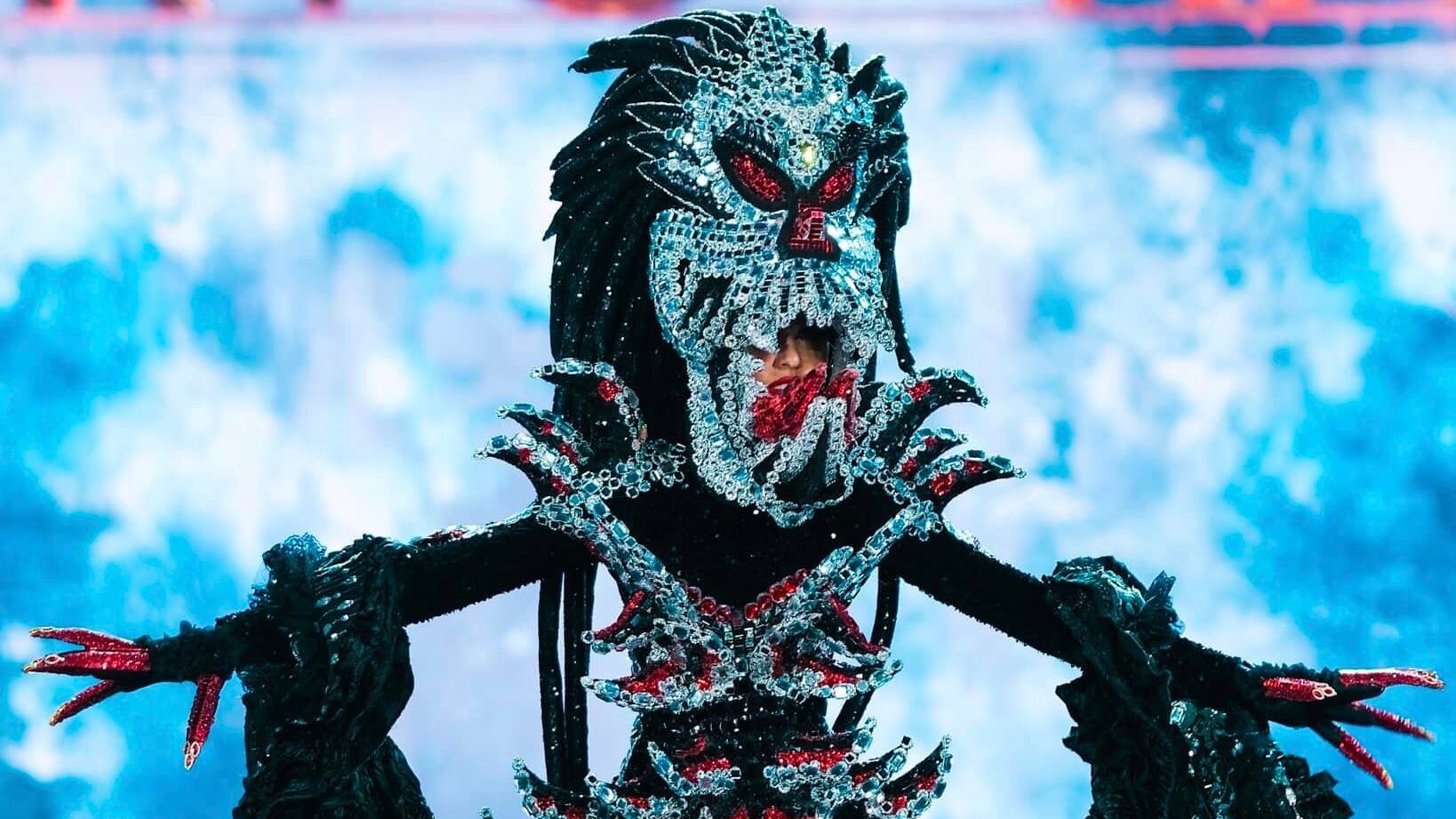 El vestido de “El Chupacabras” fue realizado por Raymond Rodríguez.