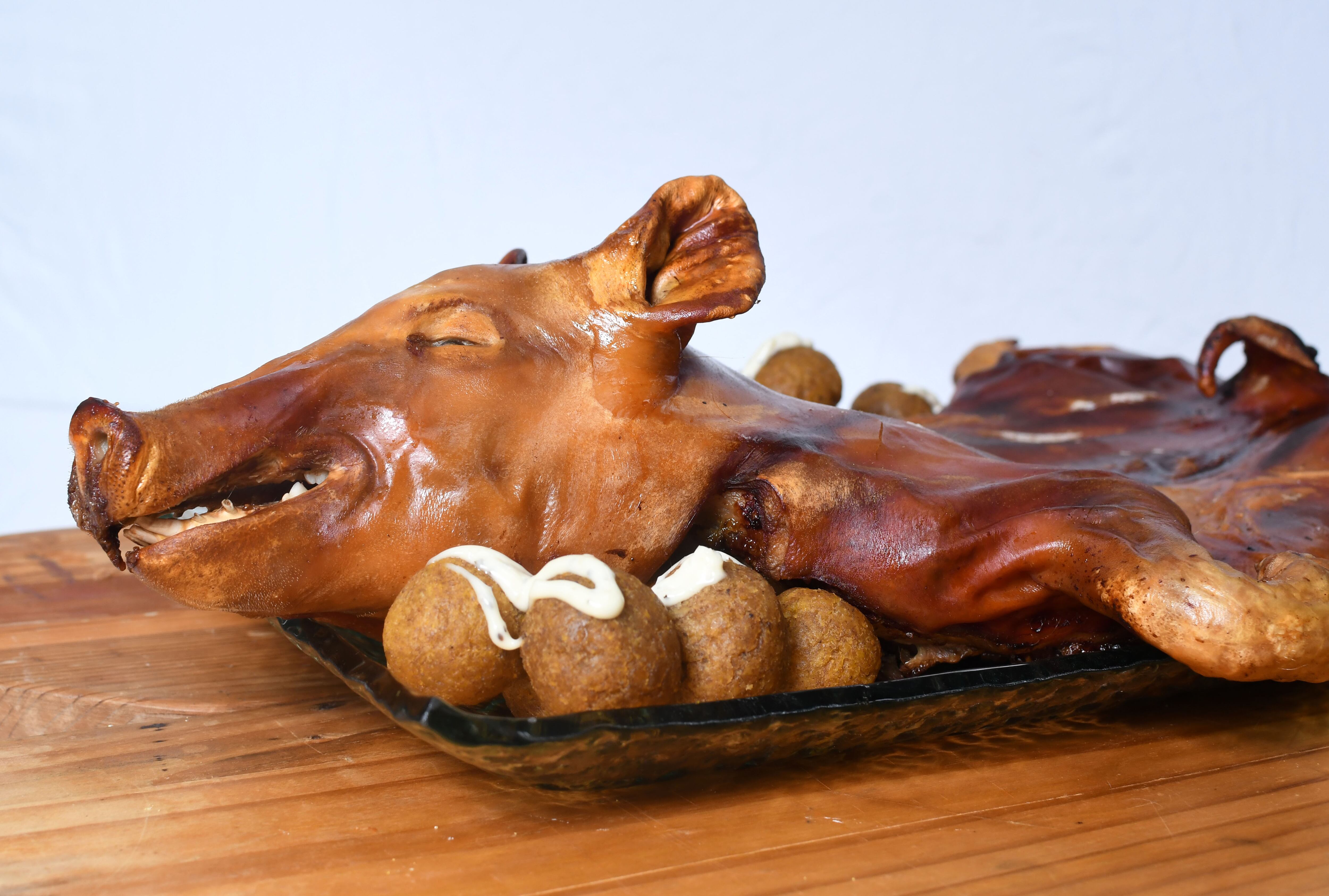Chef Luis Diaz, cochinillo y otros platos. Metro PR 4 de octubre de 2024