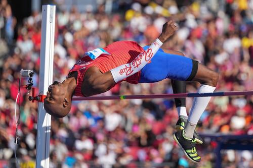 Saltador de altura Luis Joel Castro gana plata para Puerto Rico