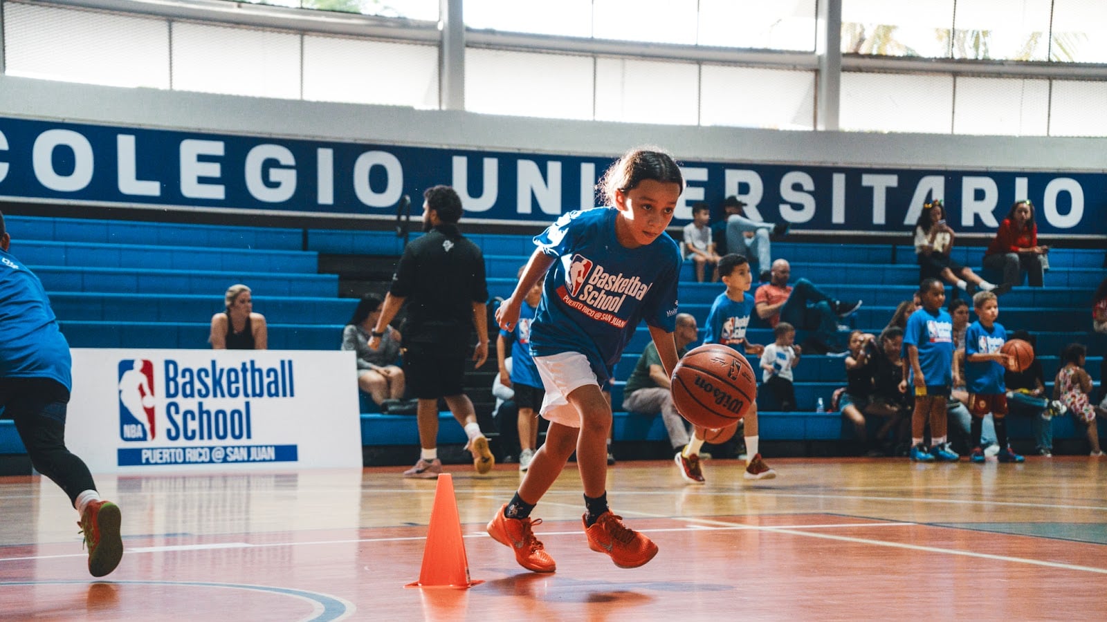 NBA Basketball School Puerto Rico lanza programa anual de desarrollo juvenil.
