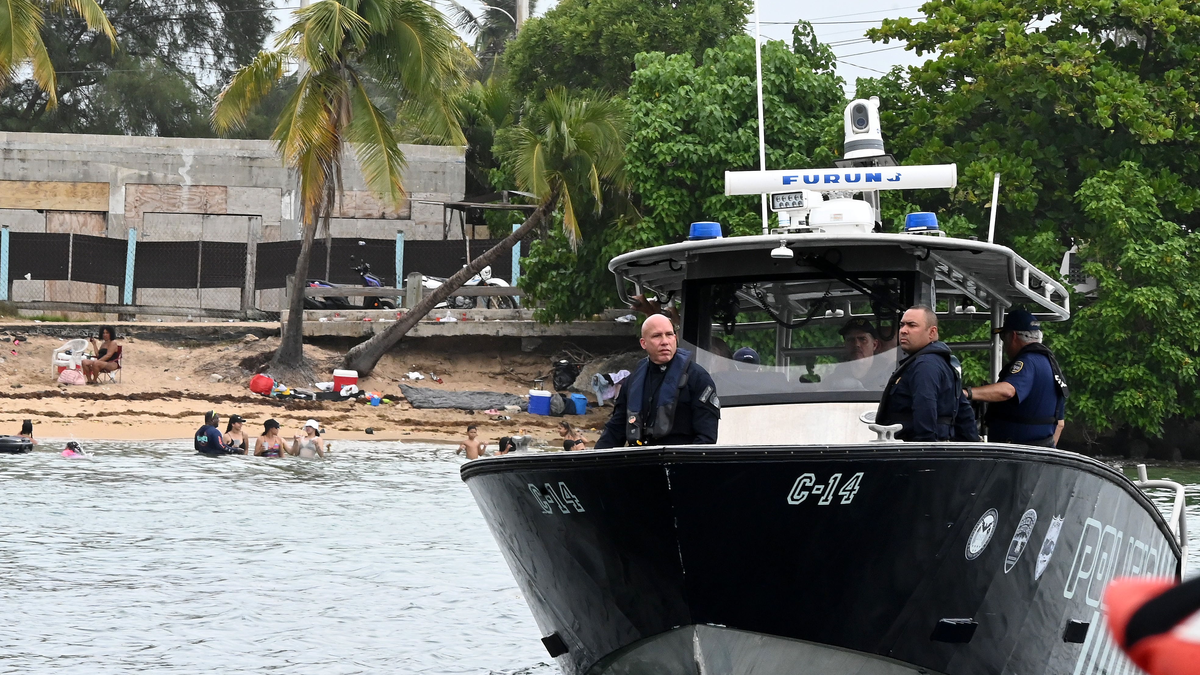 Patrullaje de la Marítima de la Policía.