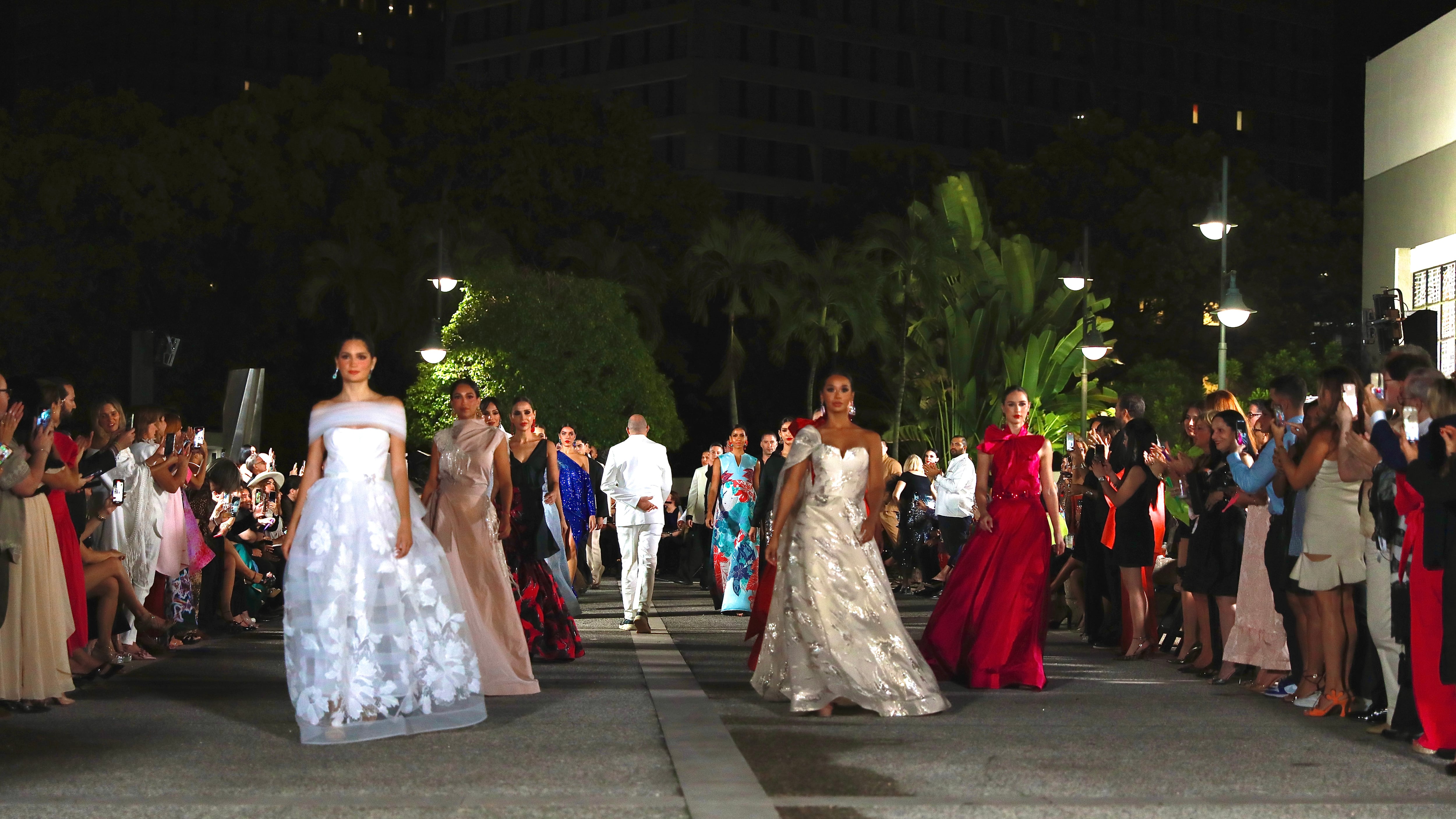 David Antonio presenta su colección “El sonido del viento”.