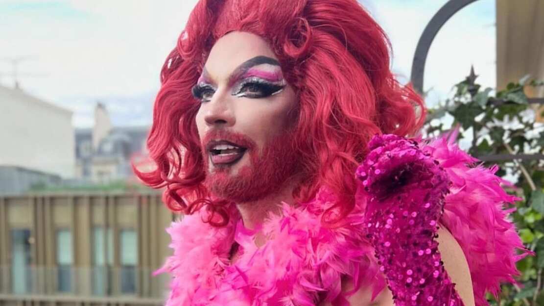 Julián Gil se transforma en una espectacular ‘drag queen’.