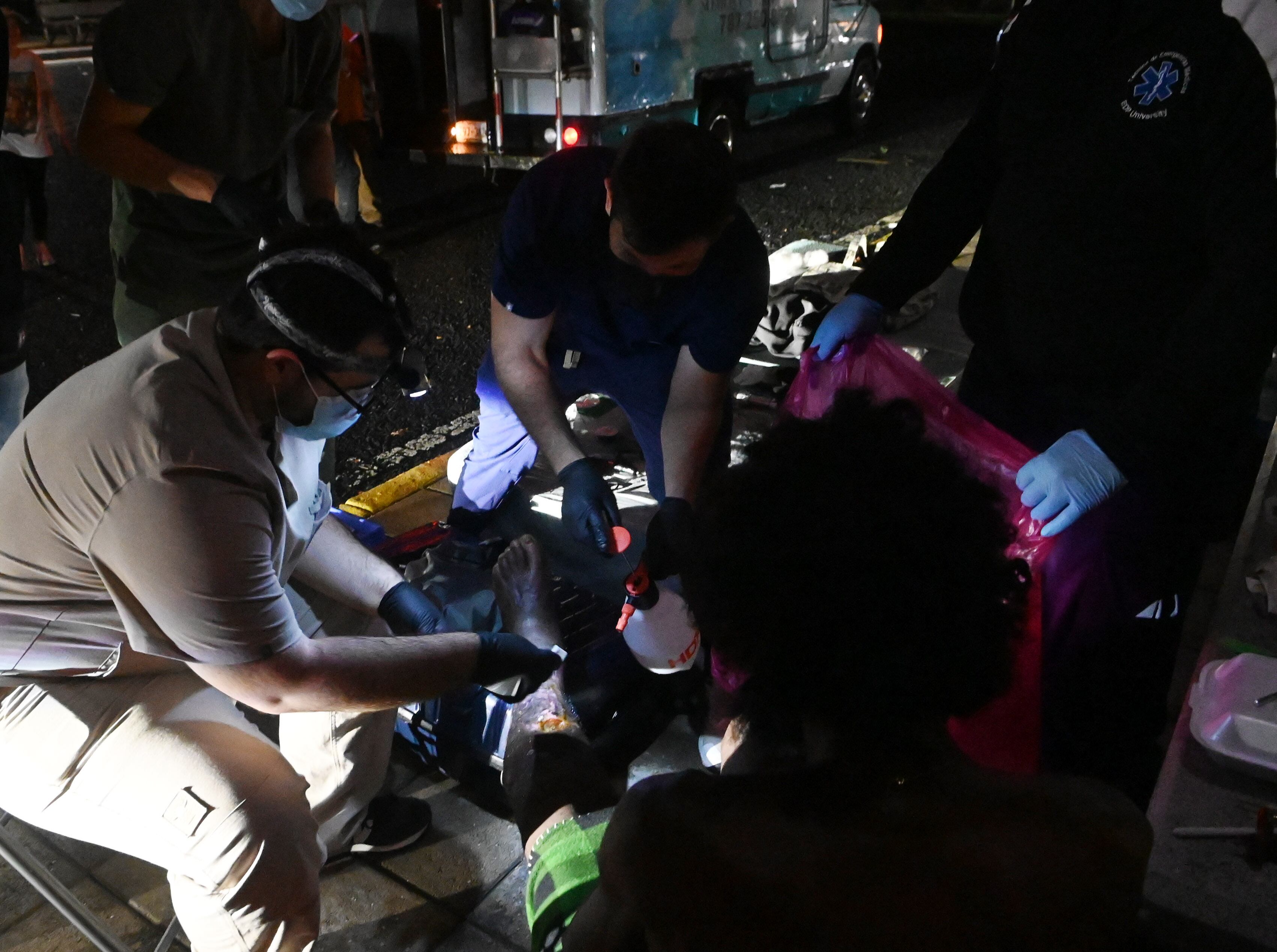 Ronda de servicios de Iniciativa Comunitaria a la población sin techo, en Rio Piedras. Metro PR 6 de septiembre de 2024