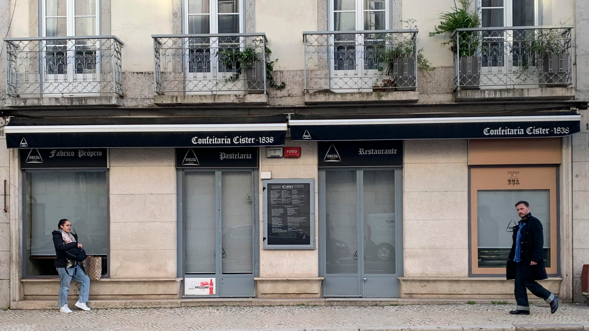 Lisboa se queda sin cafeterías de barrio por el turismo y el alquiler