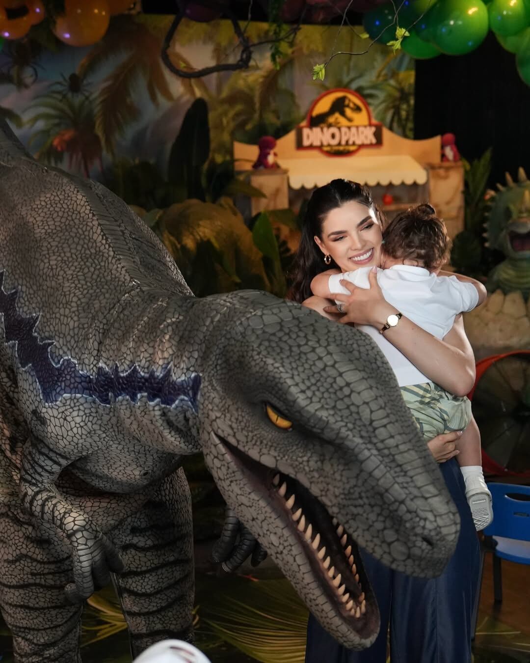 Instagram: @nadiaferreira