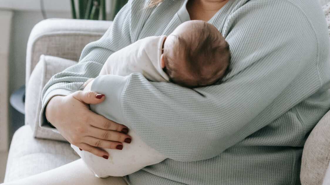 Imagen referencial de lactancia materna