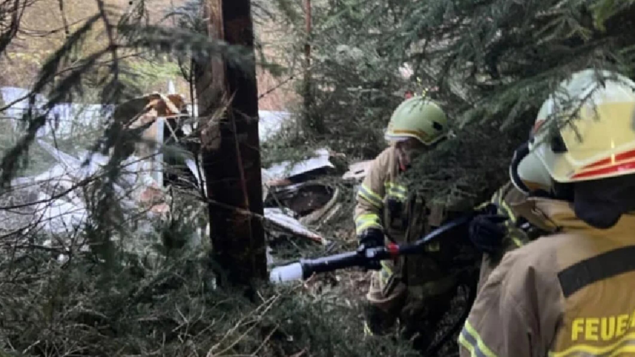 Fallecen cuatro personas tras estrellarse avioneta en Austria