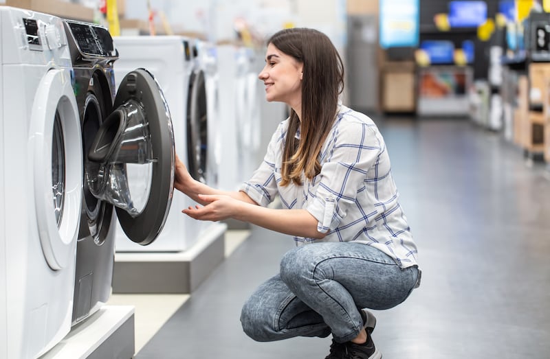 Los meses sin intereses son una opción de pago cuando no dispones del dinero necesario para hacer una compra en el momento. Sin embargo, es importante entender cómo funciona este beneficio. Foto: Freepik.