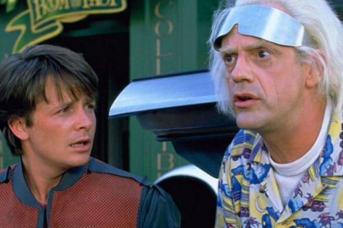 Demandan a actor de ‘Back to the Future’ por agresión y acoso contra mujer con autismo