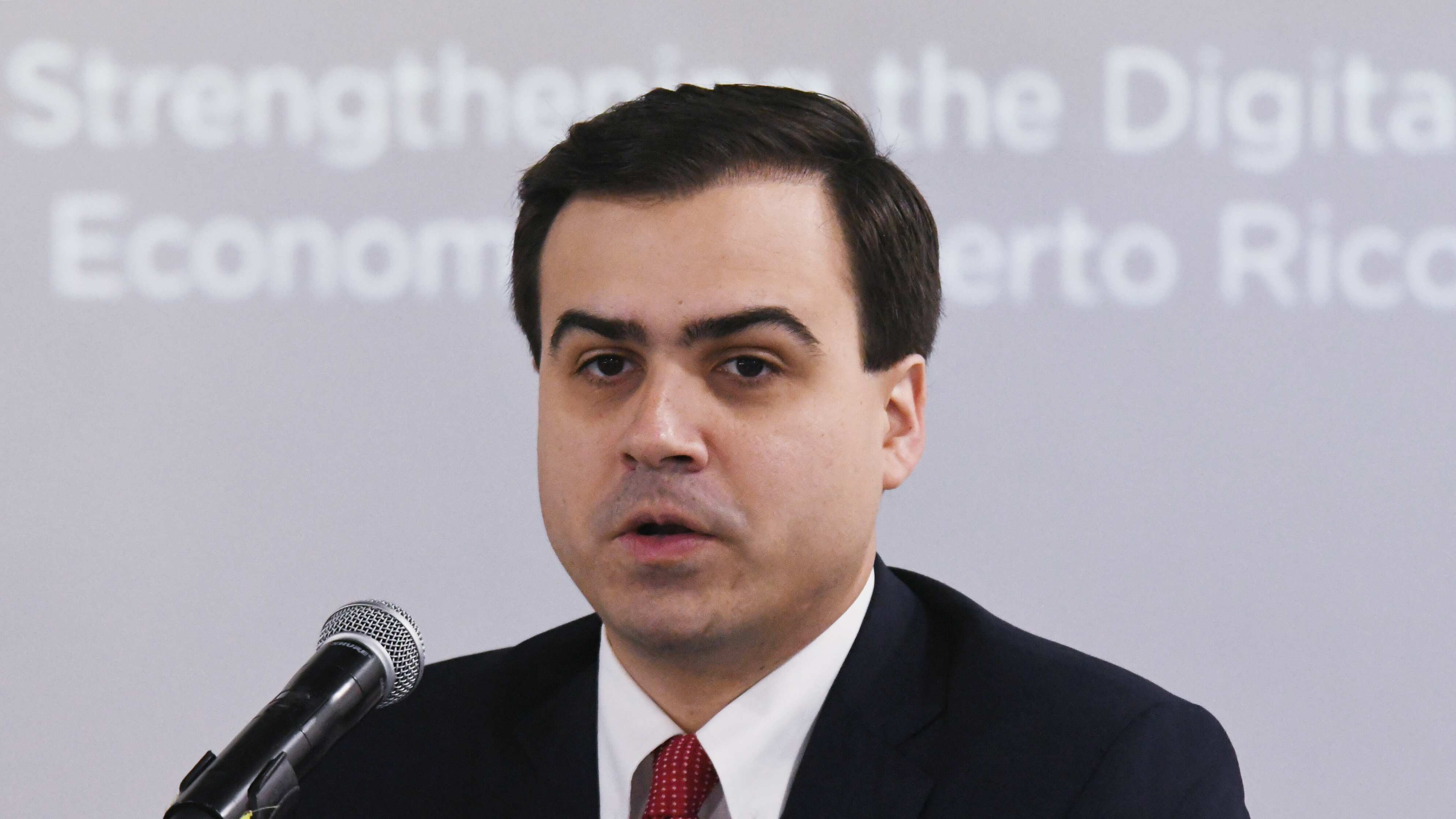 El Comisionado Residente en Washington, Pablo José Hernández, participa del foro de la Universidad Atlantic, "Agenda 2025