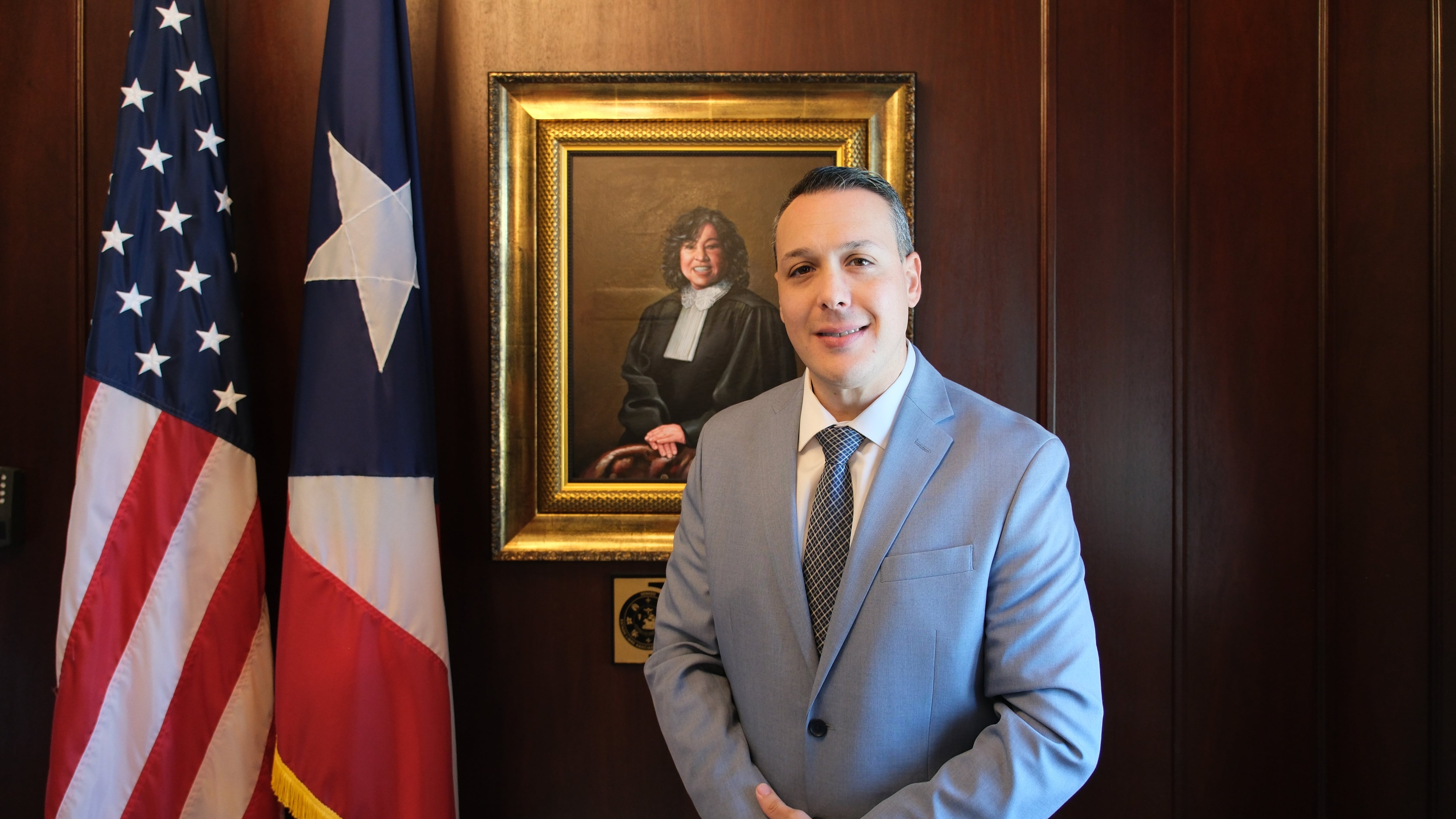 Confirmado como defensor de las personas con impedimentos.