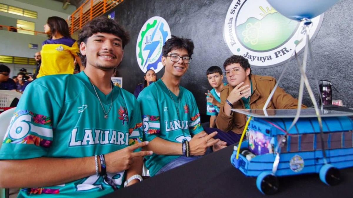 Décima Competencia de Carritos Solares reúne a estudiantes de 16 escuelas públicas.