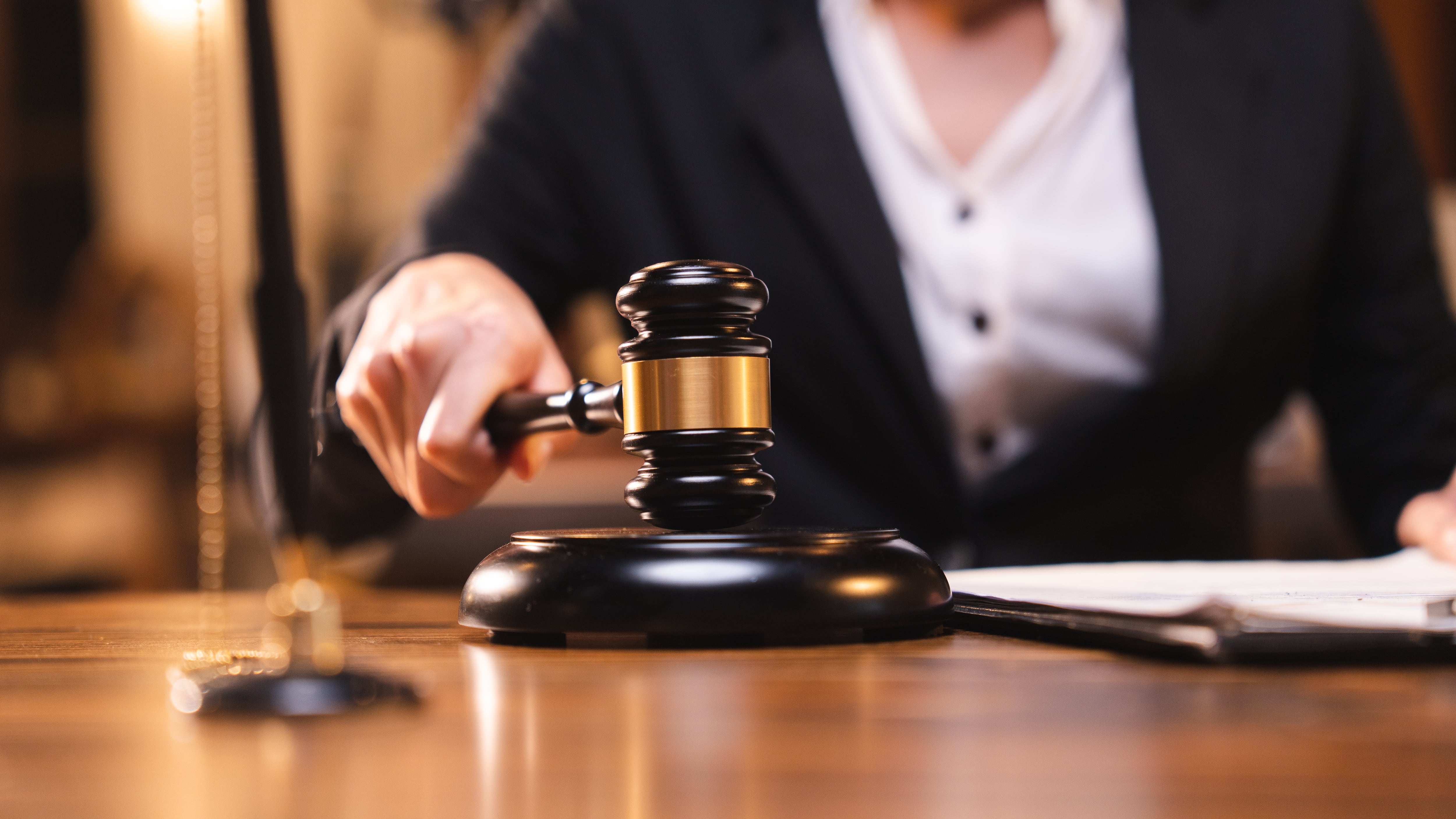 Michael Karl Geilenfeld sentenciado a 210 años por abusar de niños en orfanato de Haití.