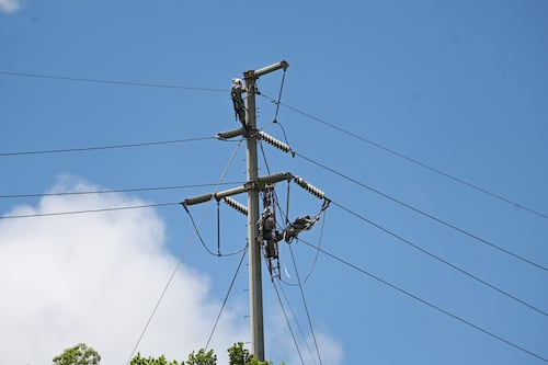 Negociado alerta que abonados podrían estar pagando por publicidad corporativa de LUMA