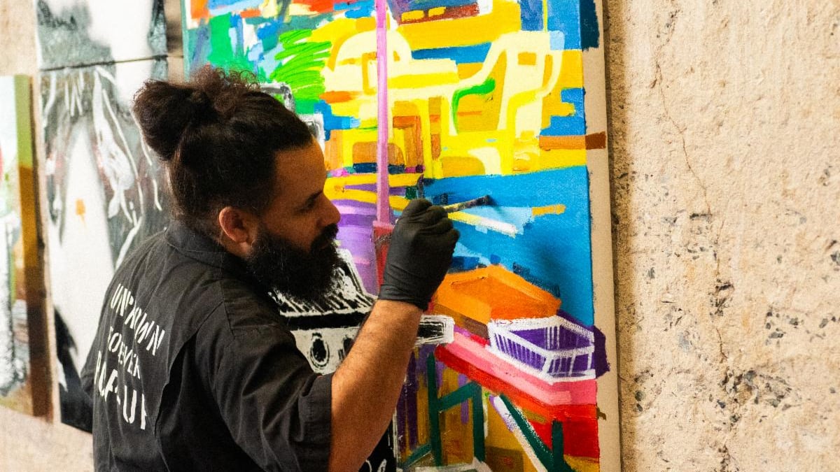 Carlitos Skills transforma un Airbnb en una experiencia cultural