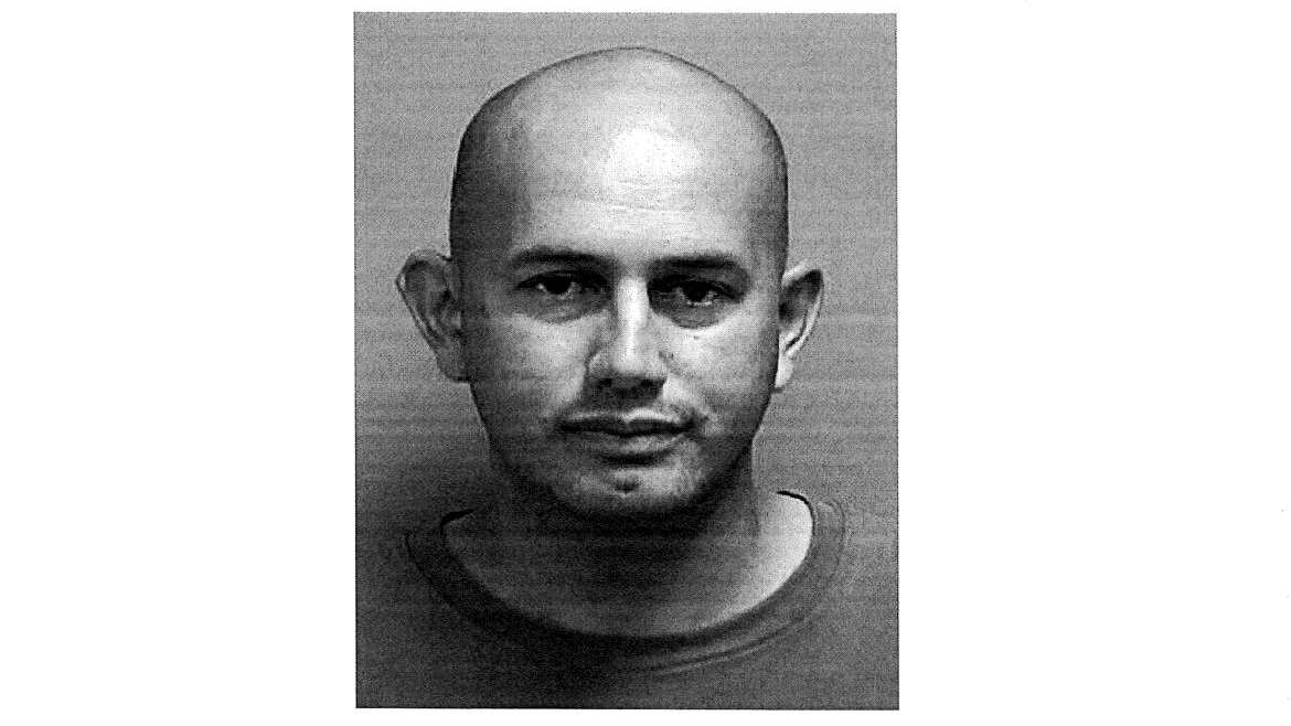 El supuesto autor del triple asesinato fue identificado como Wilfredo Hiram Santiago Figueroa.