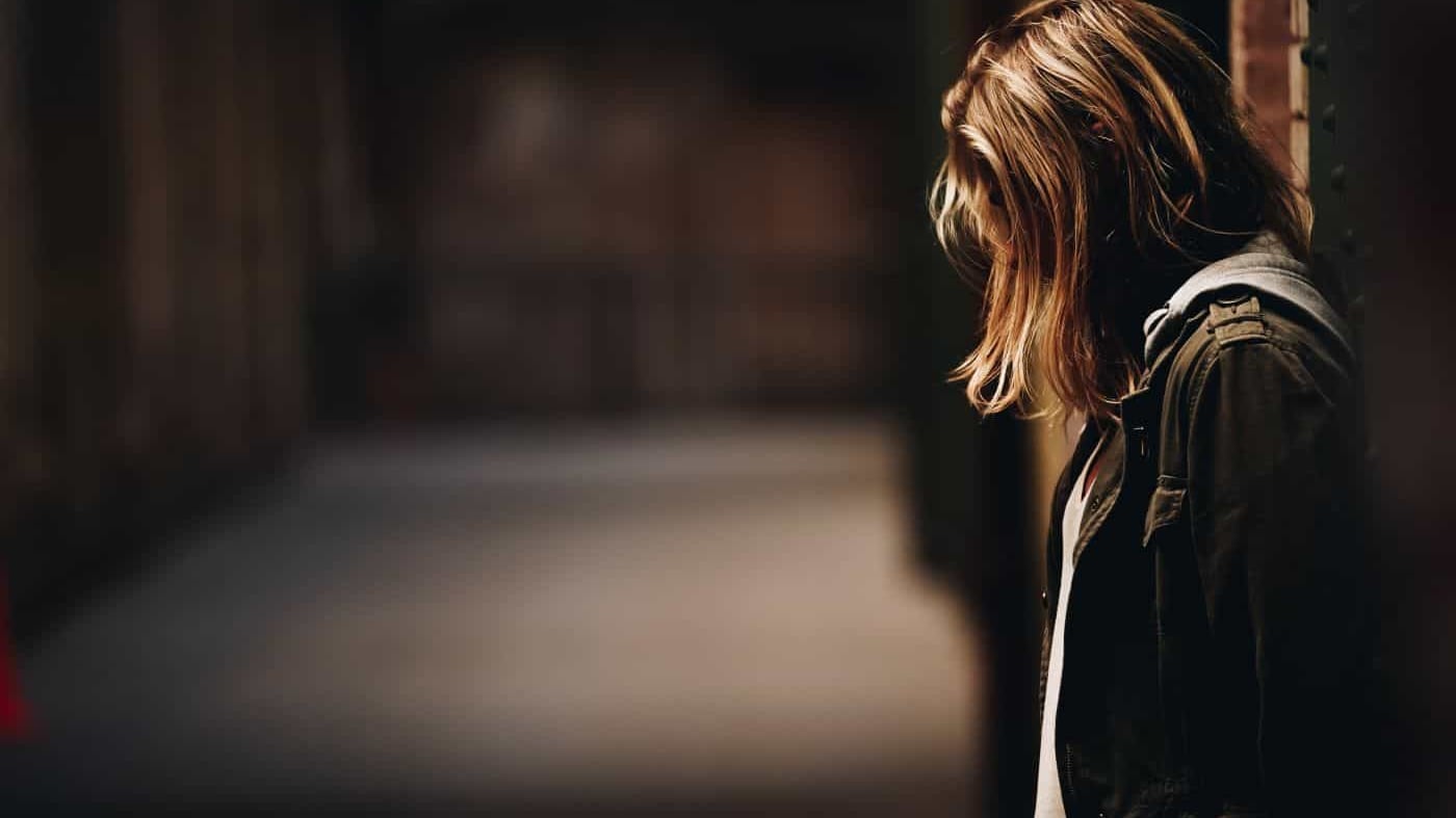 Las personas co fobia social tienen dificultades para conseguir trabajo.