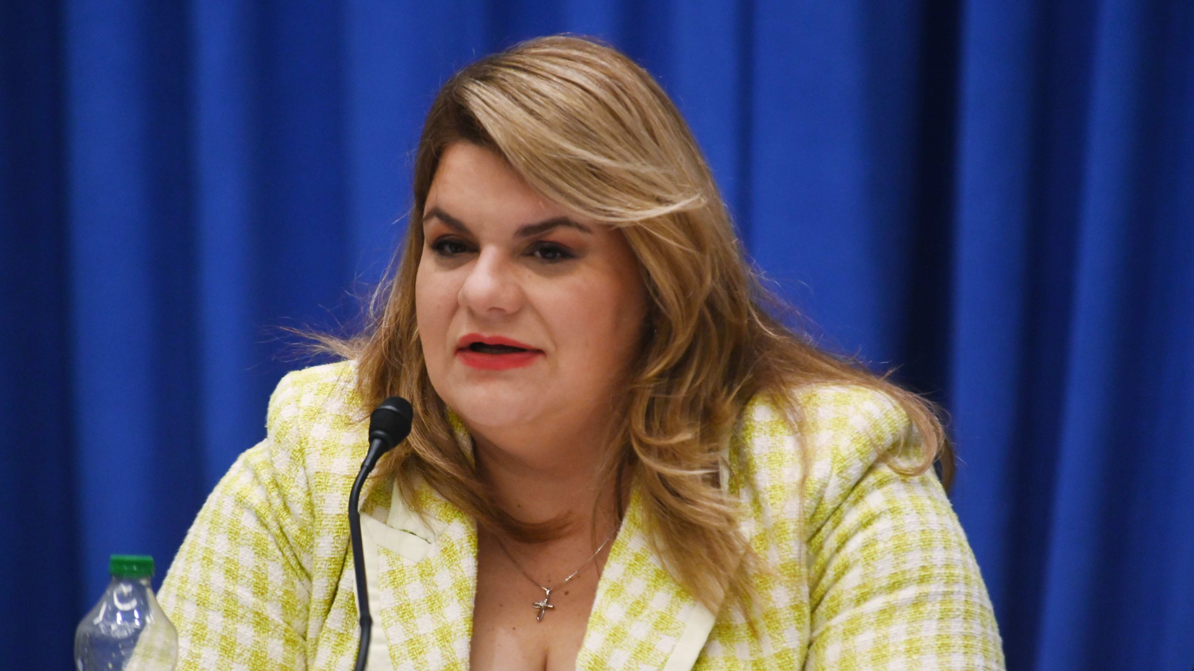 Reunión del Comité de Transformación Energética, con la gobernadora, Jennifer González