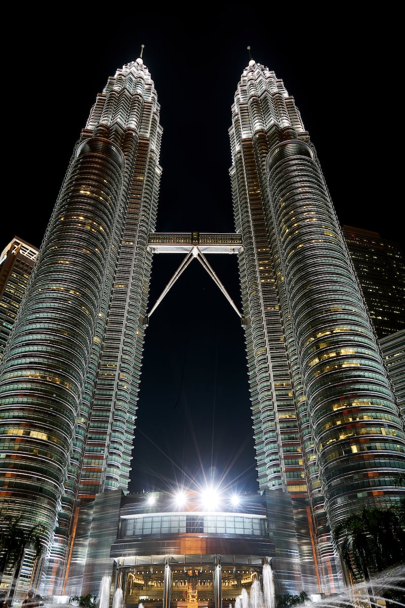 Las ciudades más visitadas del mundo están redefiniendo sus estrategias turísticas para priorizar el valor sobre el volumen. La décima ciudad con más llegadas internacionales en 2025 fue Kuala Lumpur, Malasia. Foto: Freepik.