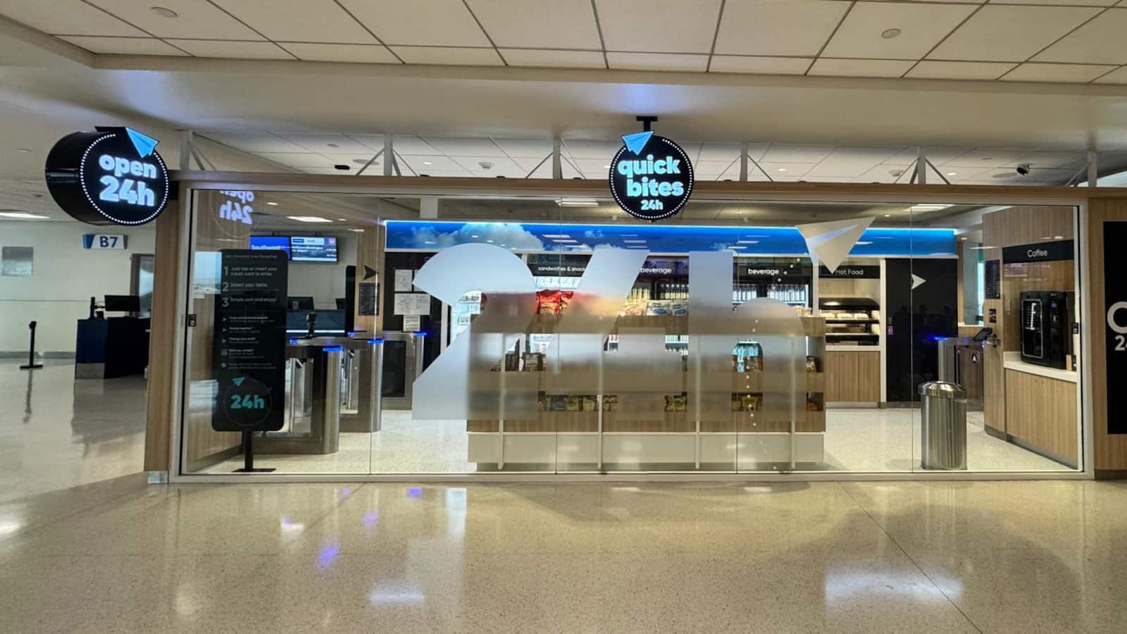 El local operado con Inteligencia Artificial se encuentra en el Aeropuerto Luis Muñoz Marín.