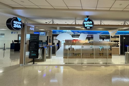 Abre nueva tienda operada con inteligencia artificial en el Aeropuerto Luis Muñoz Marín
