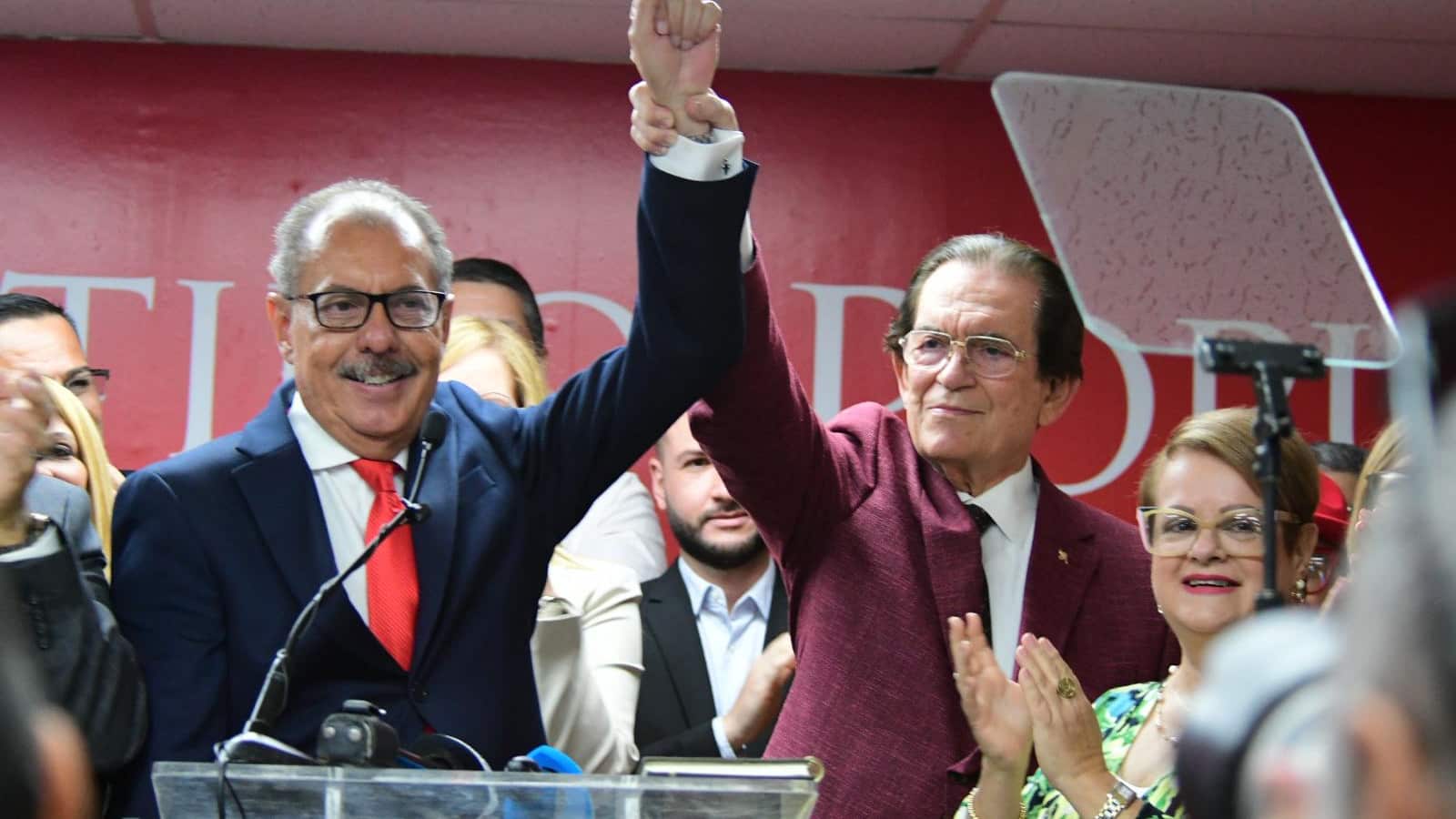 El aspirante a la gobernación trajo nuevamente a Jarabo quien había sido expulsado del partido.