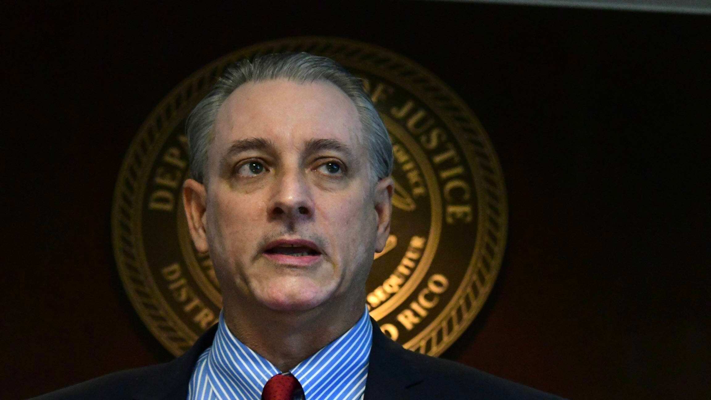 Fiscal federal W. Stephen Muldrow.