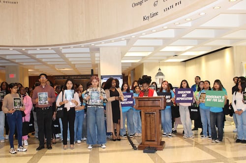 Los jóvenes que le declararon la guerra a la agenda antiinmigrante del gobierno de la Florida