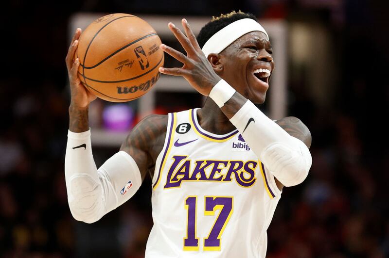 Dennis Schroder disputó el encuentro ante San Antonio Spurs